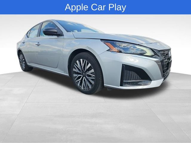 Used 2024 Nissan Altima 2.5 SV image 7