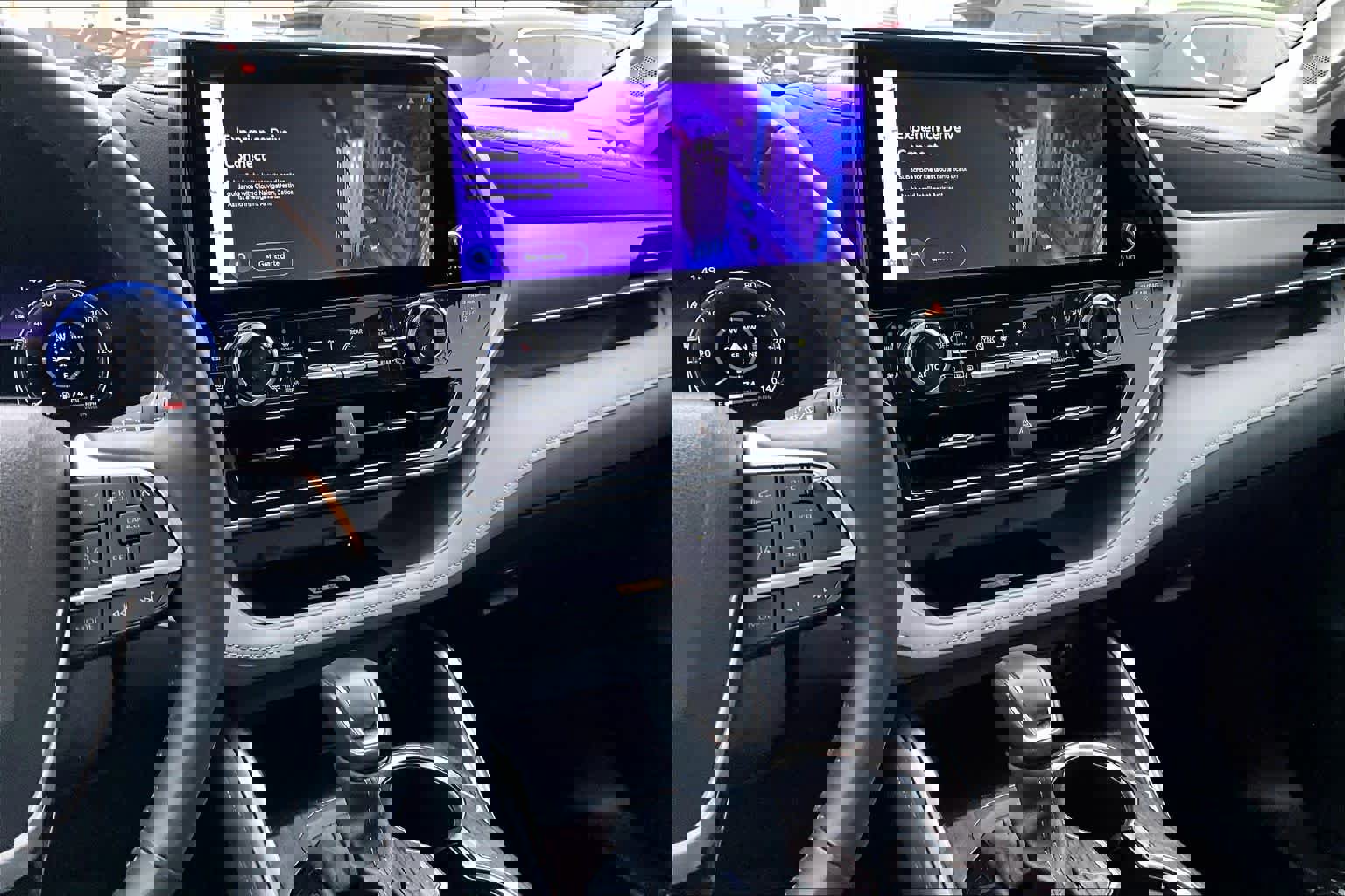 Used 2024 Toyota Highlander Limited image 6