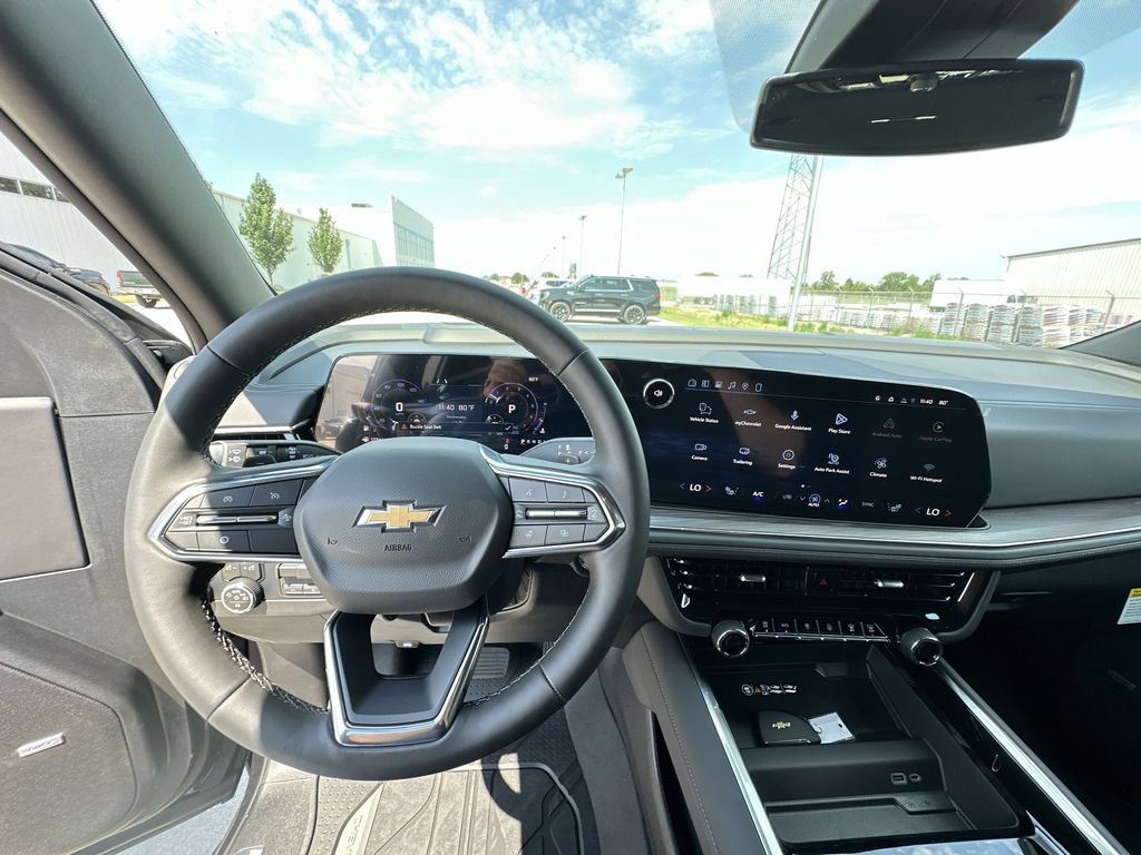 New 2026 Chevrolet Suburban LT w/ Comfort Package AWD/4WD image 11
