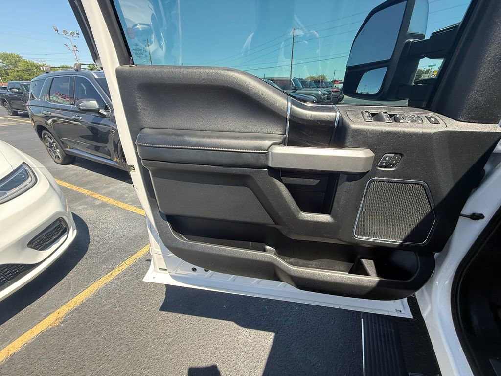 Used 2019 Ford F350 Platinum w/ Platinum Ultimate Package AWD/4WD image 11