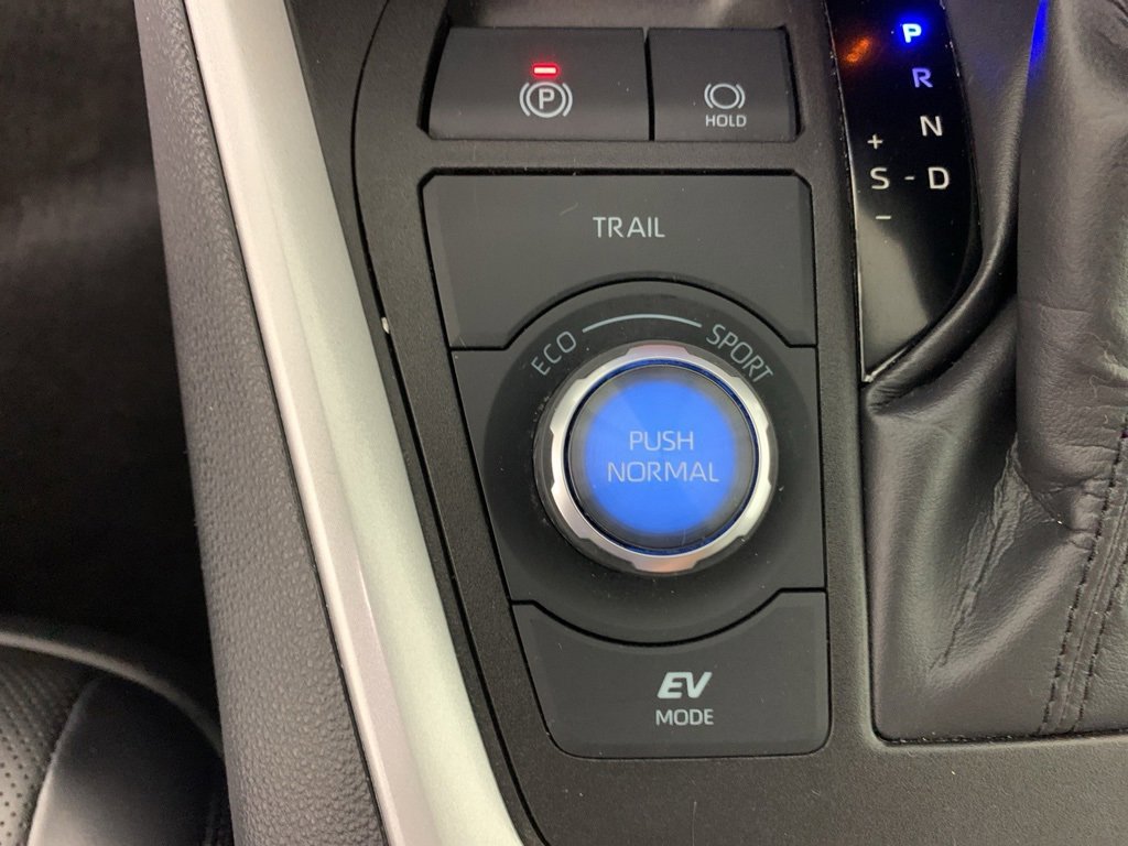 Used 2023 Toyota RAV4 Limited image 29