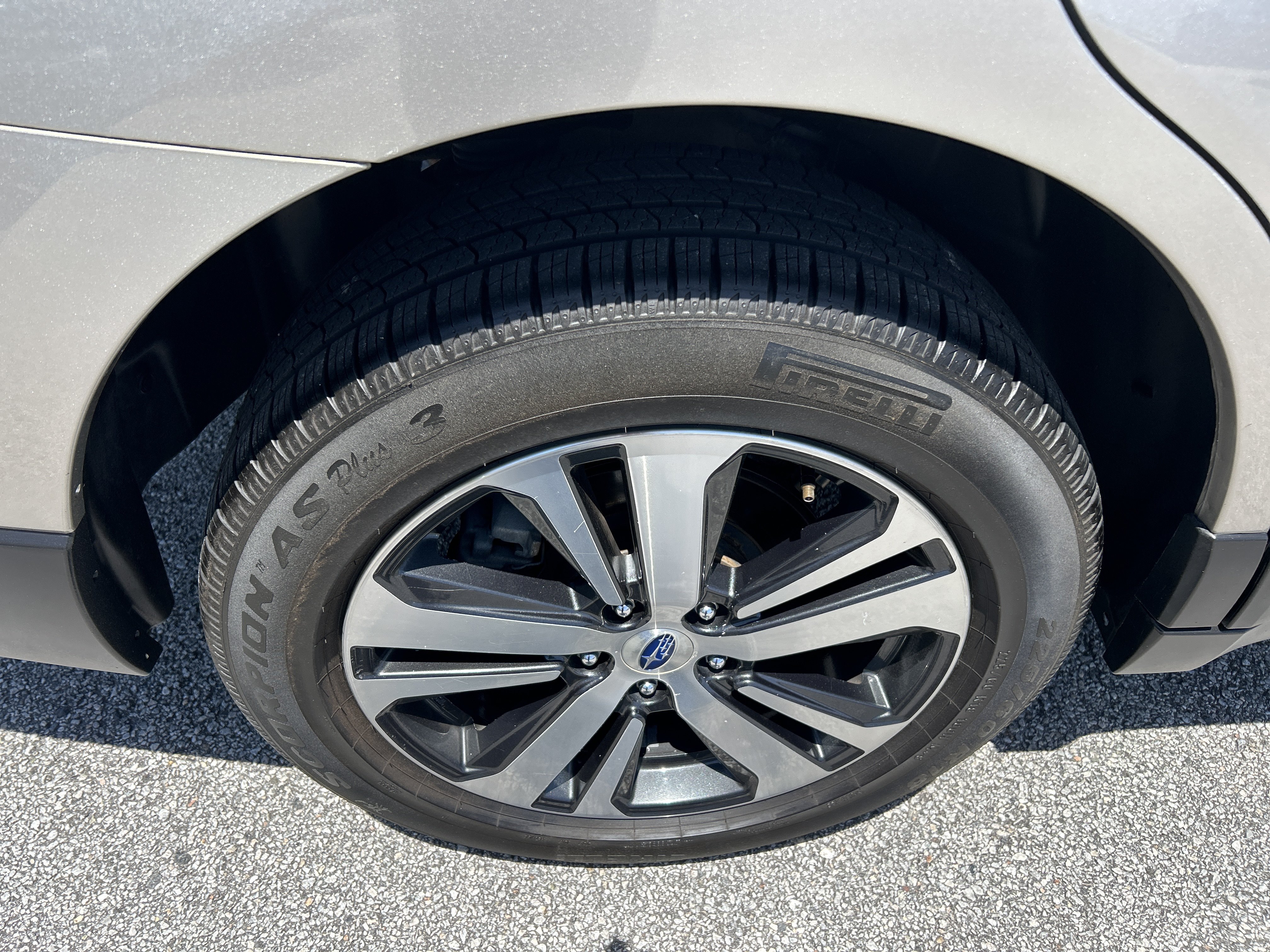 Used 2019 Subaru Outback 2.5i Limited AWD/4WD image 46