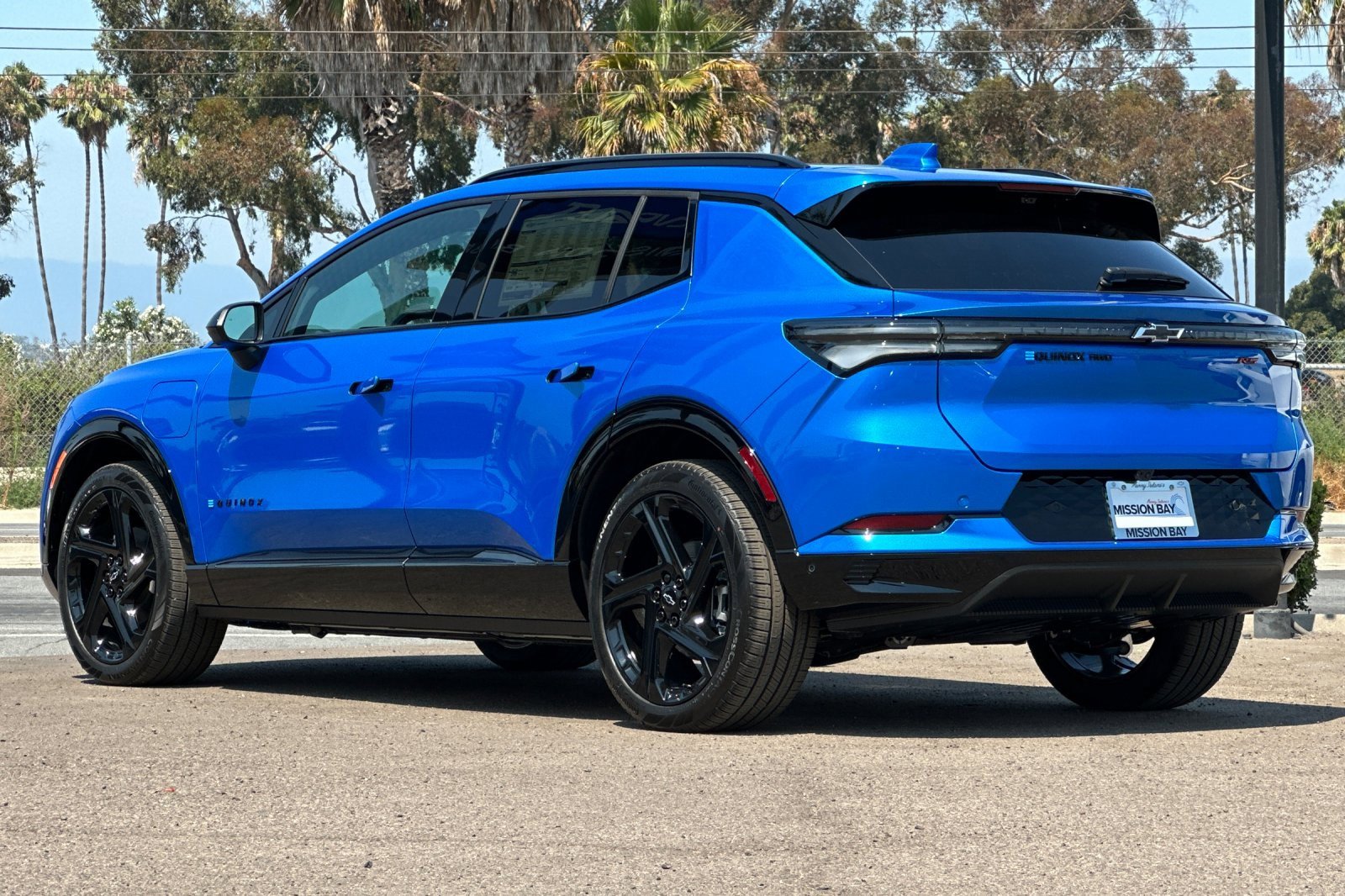 New 2025 Chevrolet Equinox EV RS image 6