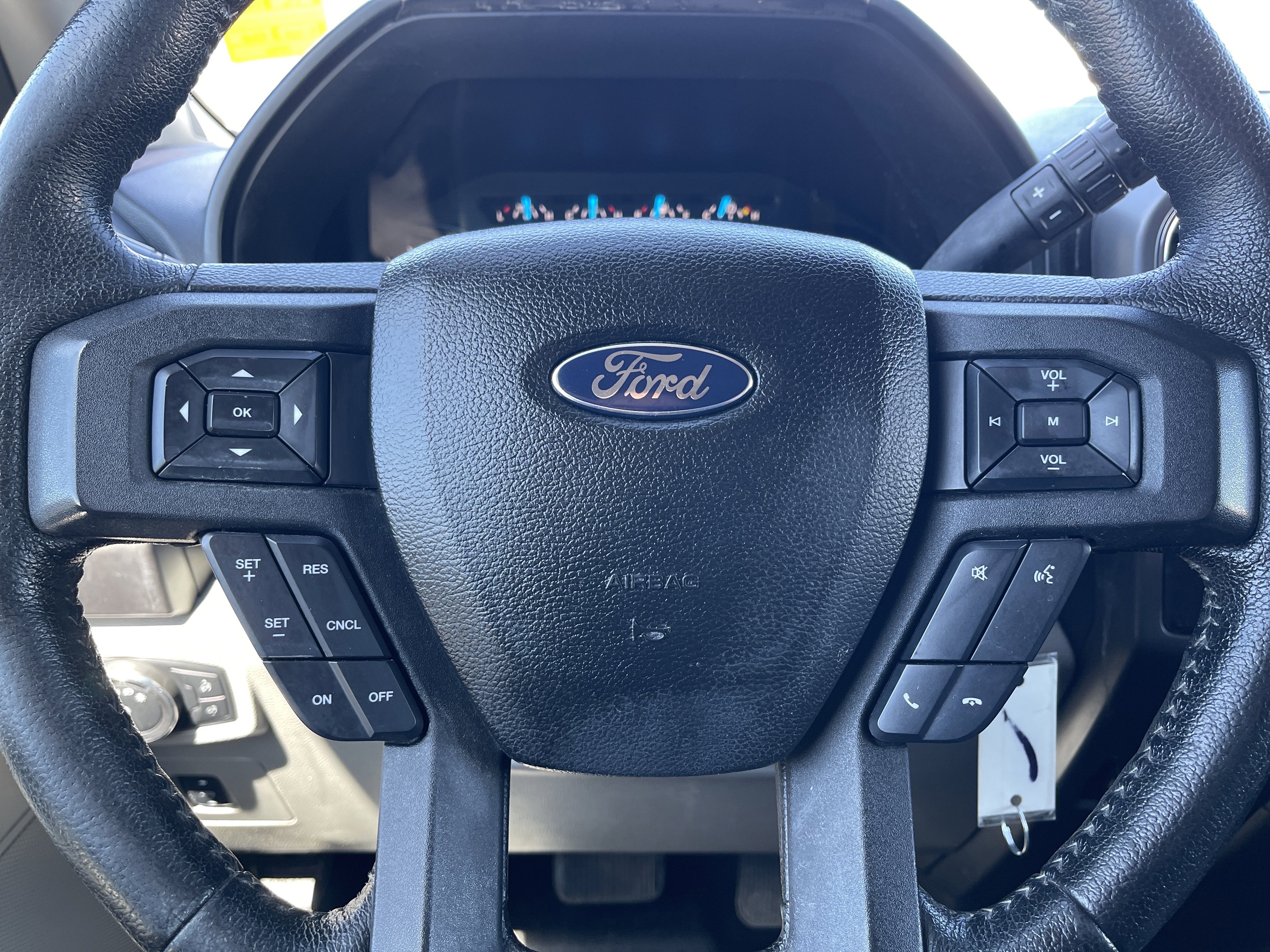 Used 2015 Ford F150 XLT w/ Equipment Group 302A Luxury image 14