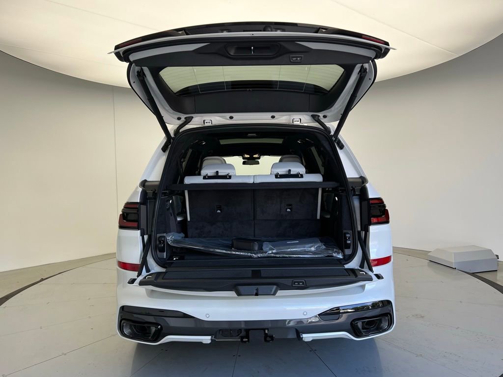 New 2026 BMW X7 xDrive40i w/ M Sport Package image 5