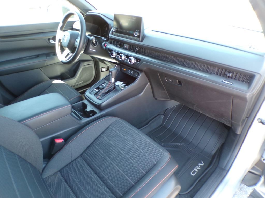 Used 2025 Honda CR-V Sport image 17