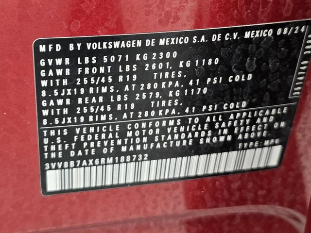 Certified 2024 Volkswagen Tiguan SE R-Line AWD/4WD image 31