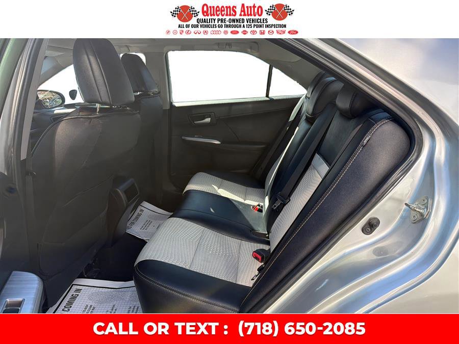 Used 2013 Toyota Camry SE FWD image 11