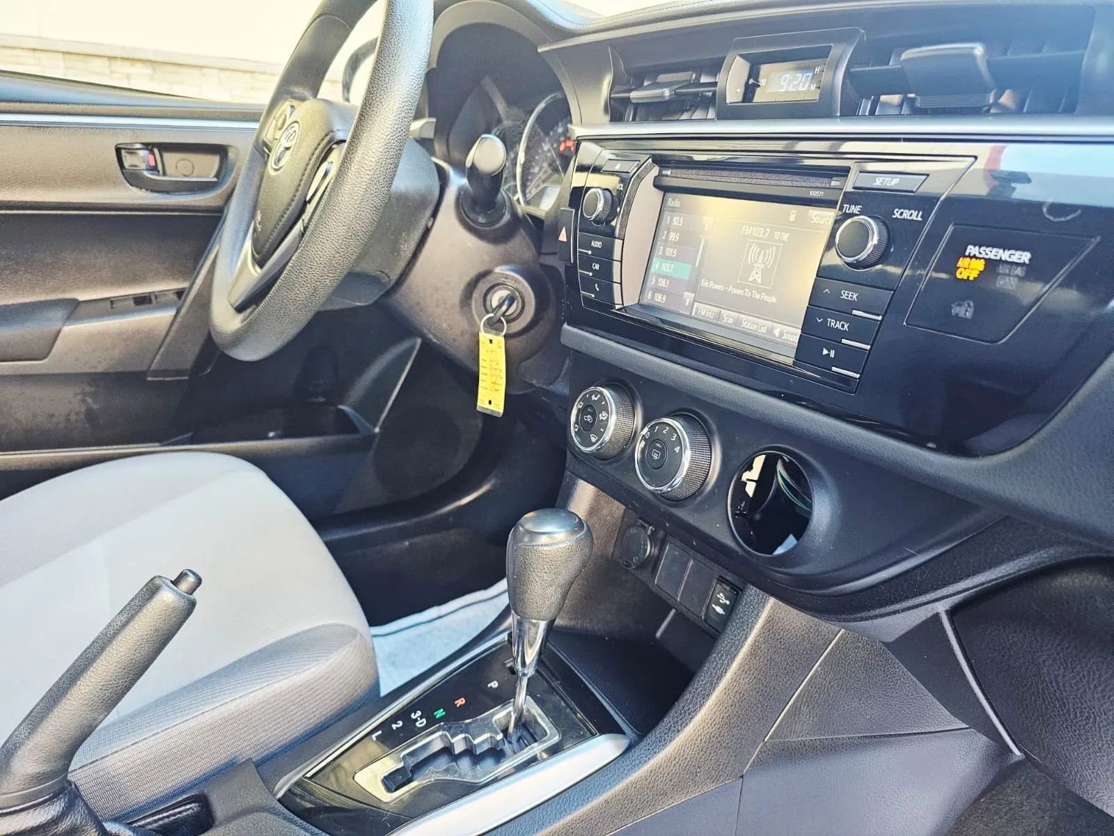 Used 2016 Toyota Corolla L image 14