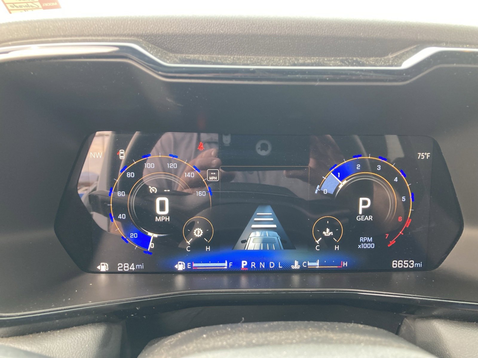 Used 2024 Chevrolet Colorado LT w/ LT Convenience Package II image 15