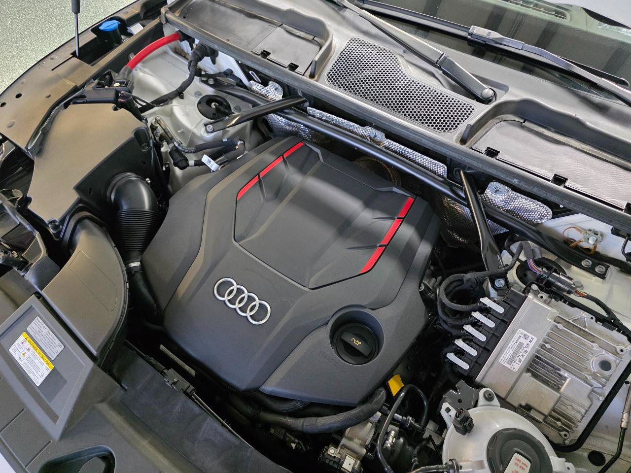 Used 2024 Audi SQ5 Prestige AWD/4WD image 57