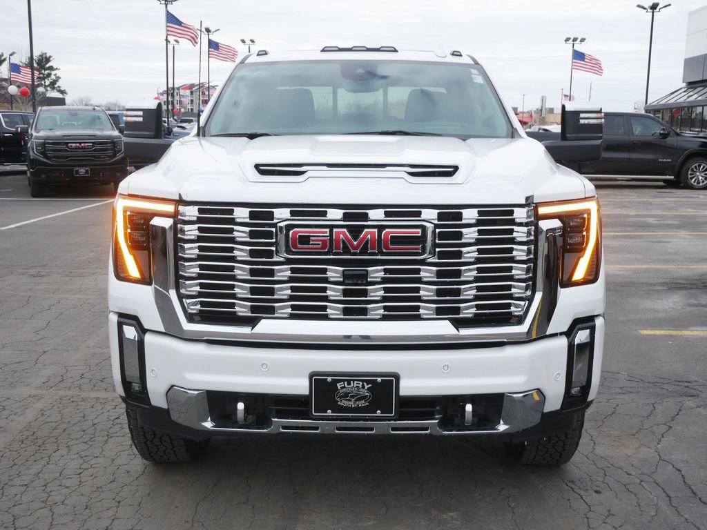 Certified 2025 GMC Sierra 3500 Denali w/ Technology Package image 3