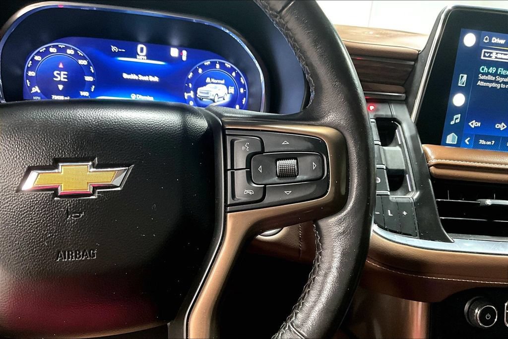 Used 2022 Chevrolet Tahoe High Country w/ Premium Package AWD/4WD image 26