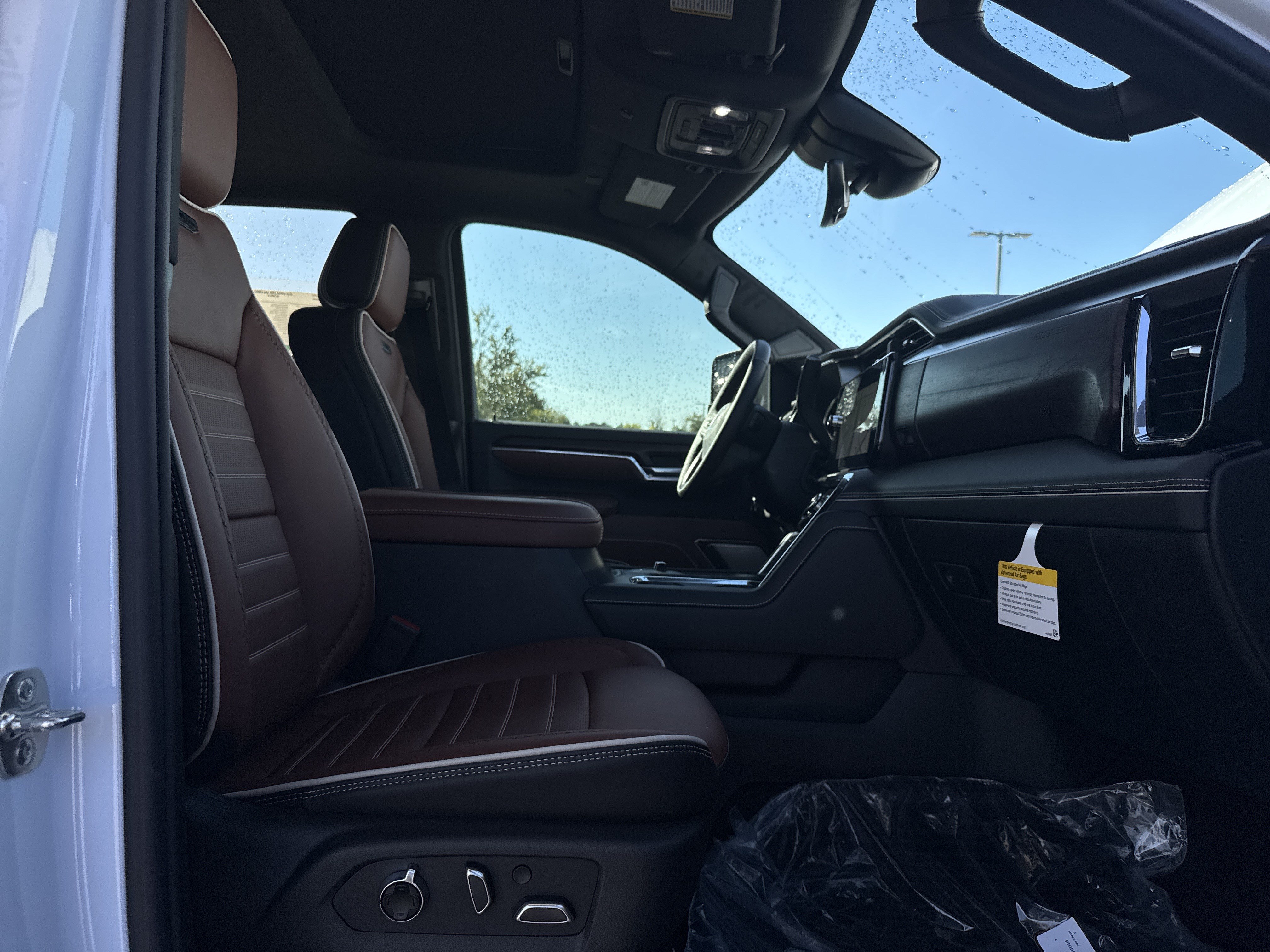 New 2026 GMC Sierra 2500 Denali Ultimate w/ LPO, Black Badging Package AWD/4WD image 32