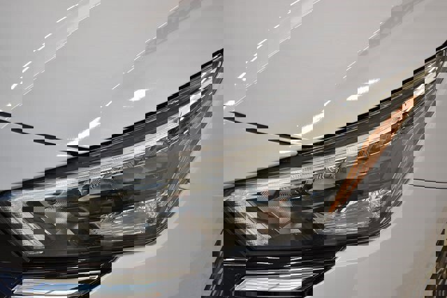 Used 2025 Nissan Versa SV image 17