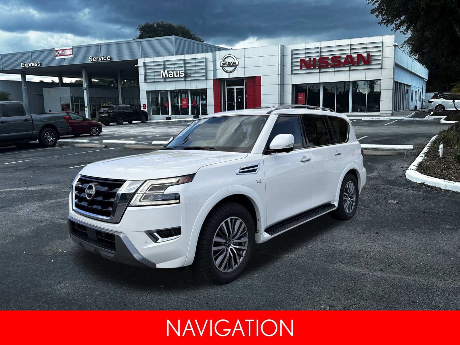 Used 2022 Nissan Armada SL w/ Captain's Chairs Package image 9