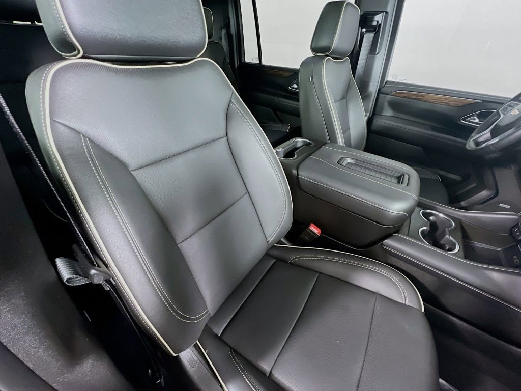 Certified 2024 Chevrolet Suburban Premier w/ Premium Package image 30