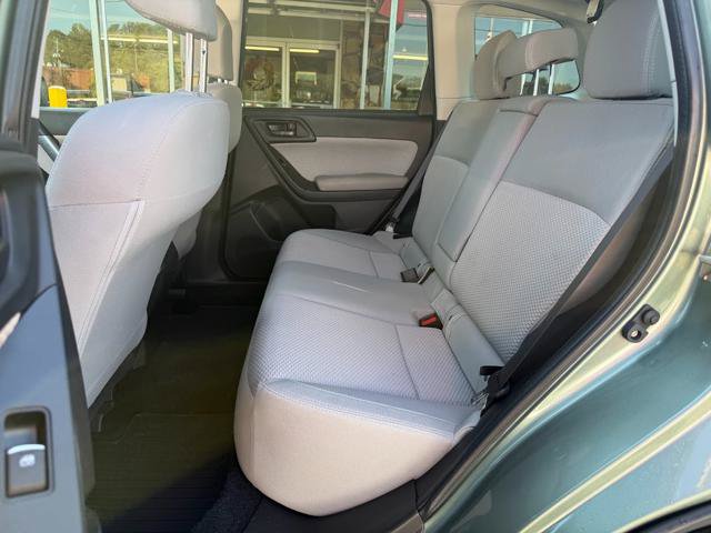 Used 2017 Subaru Forester 2.5i Premium AWD/4WD image 13