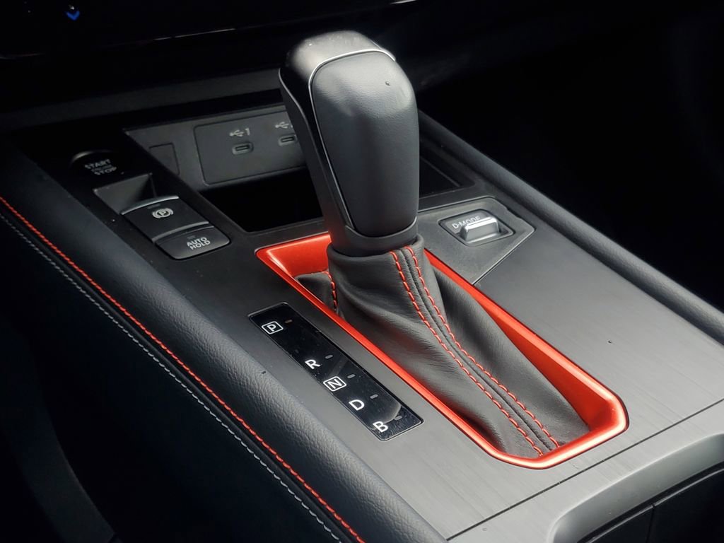 Used 2025 Nissan Kicks SR AWD/4WD image 24