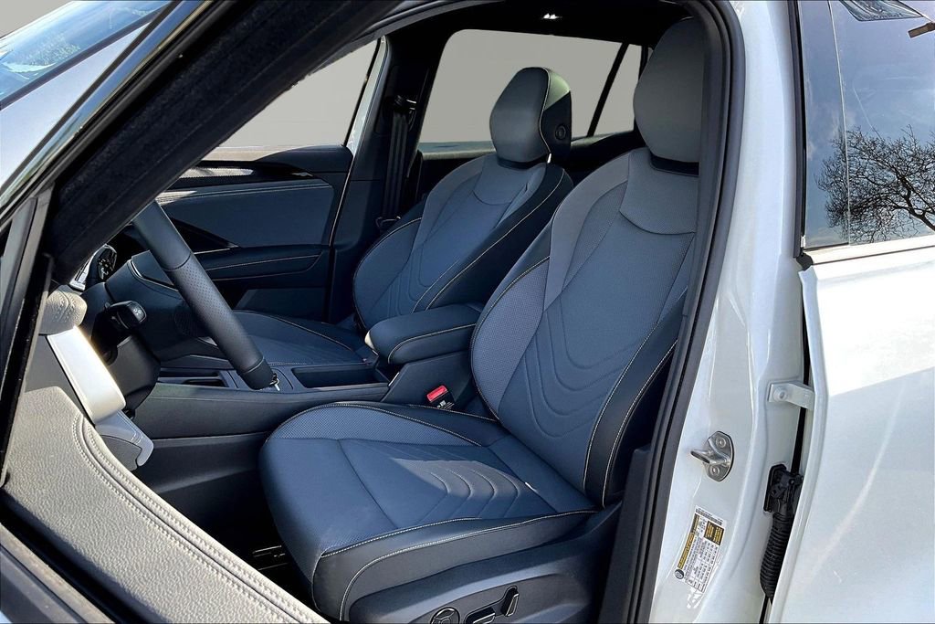 New 2026 Volkswagen Tiguan SE R-Line image 21