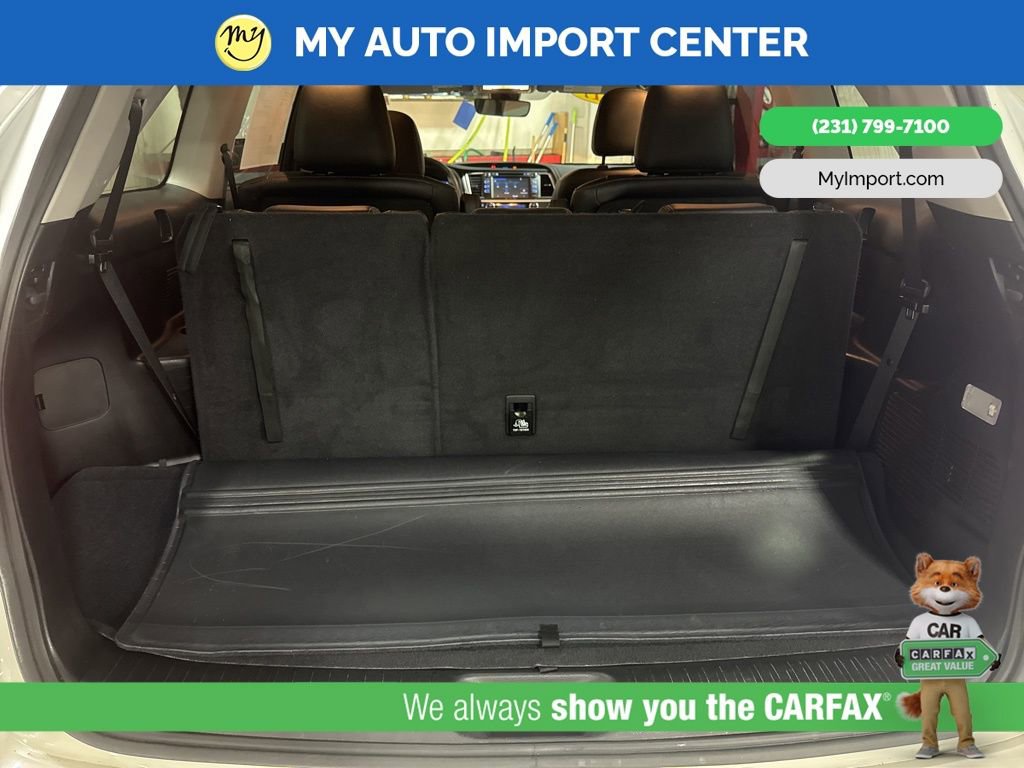 Used 2017 Toyota Highlander XLE image 29