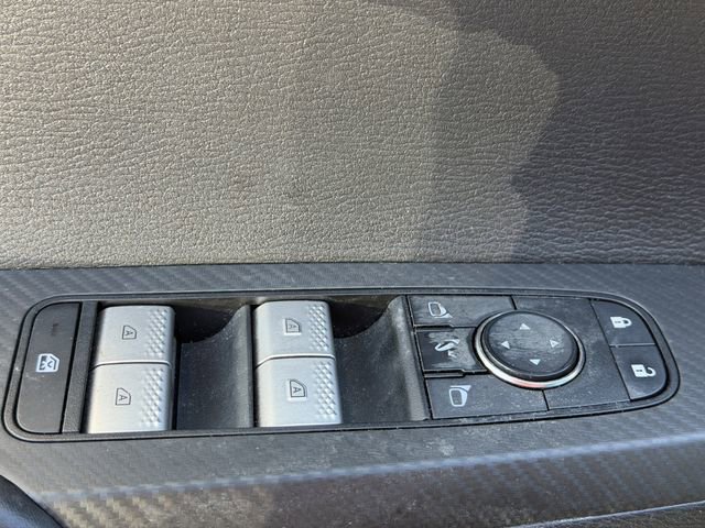 Used 2023 Mitsubishi Outlander SE Black Edition image 16