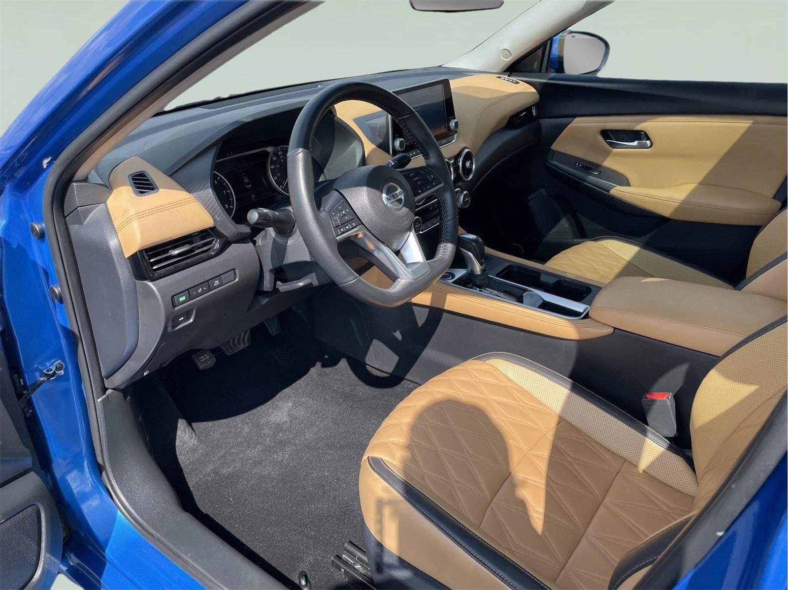 Used 2023 Nissan Sentra SV w/ SV Premium Package FWD image 12