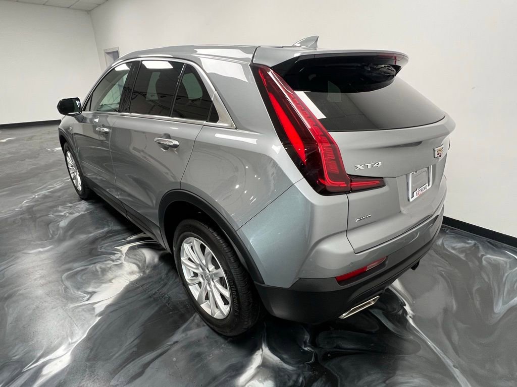 Used 2023 Cadillac XT4 Luxury w/ Trailering Package image 18