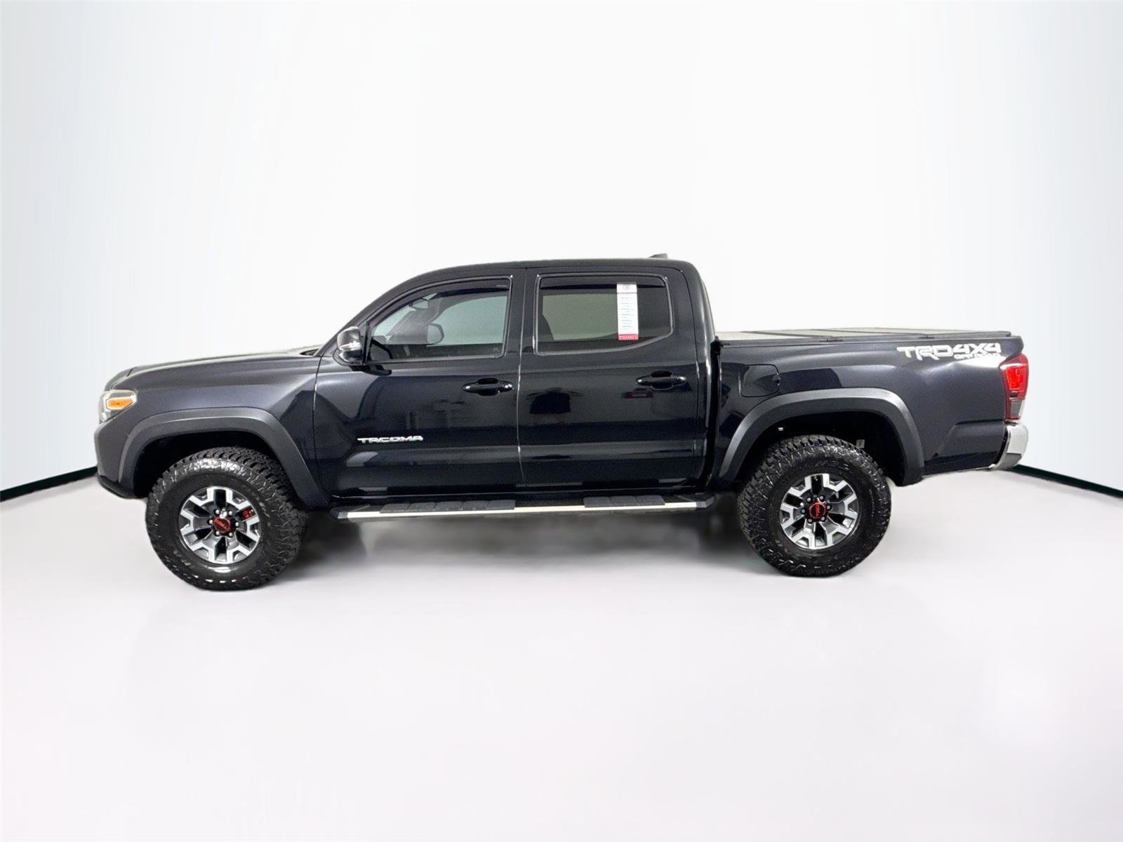 Used 2019 Toyota Tacoma TRD Off-Road image 13