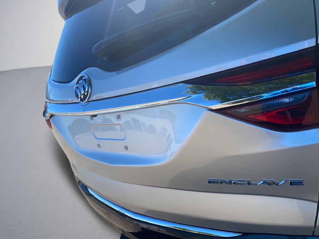 Used 2019 Buick Enclave Essence FWD image 40