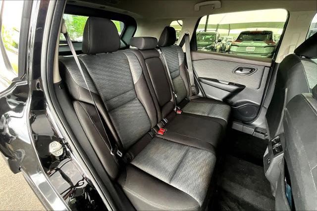 Certified 2023 Nissan Rogue SV FWD image 20