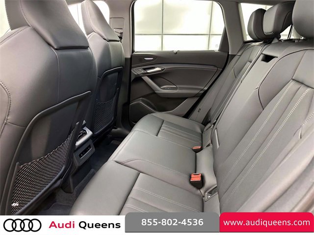 Used 2025 Audi Q6 e-tron Premium Plus image 13