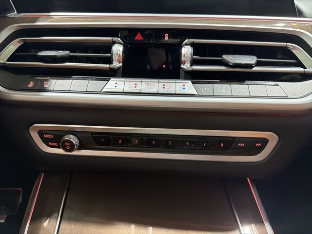 Used 2021 BMW X5 M50i w/ Executive Package image 36