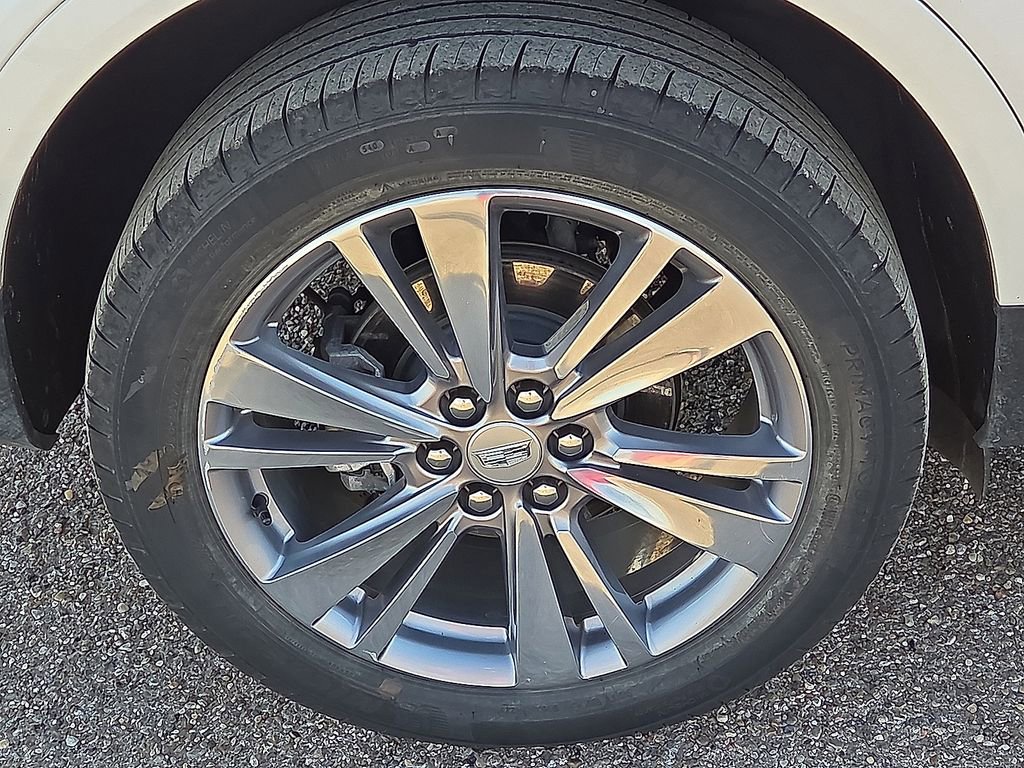 Used 2024 Cadillac XT5 Premium Luxury image 12
