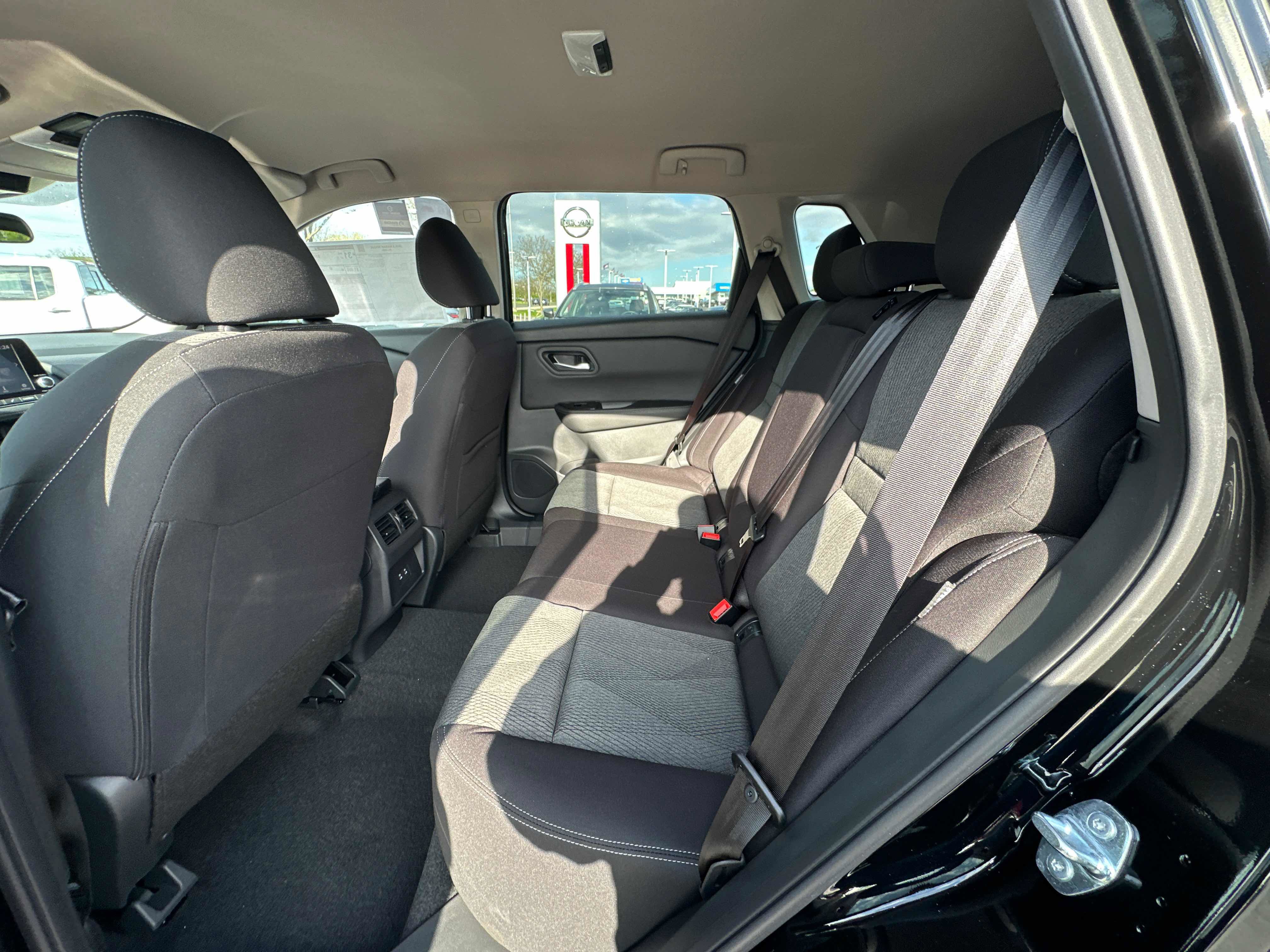 New 2026 Nissan Rogue SV w/ Cold Weather Package AWD/4WD image 27