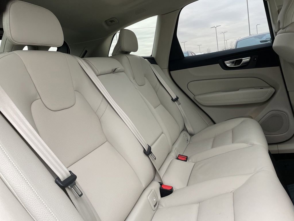 New 2025 Volvo XC60 T8 Plus w/ Protection Package Premier image 15