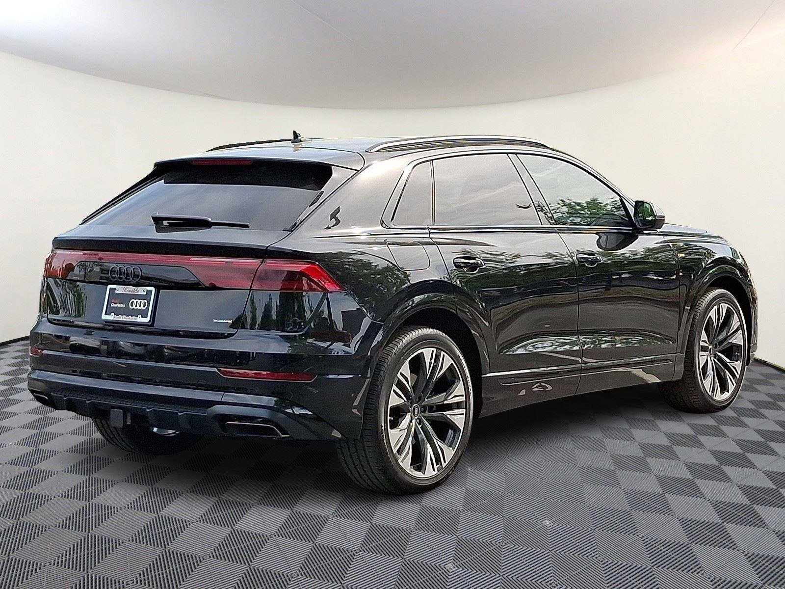 New 2026 Audi Q8 Premium Plus image 6