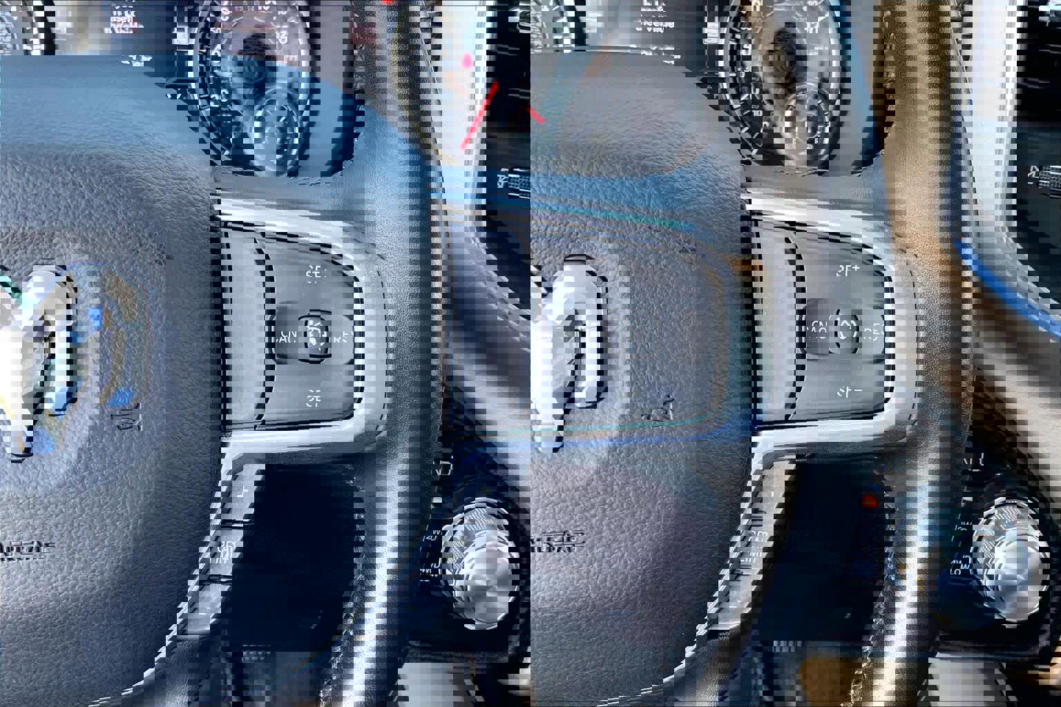 Used 2022 RAM 1500 Laramie AWD/4WD image 21