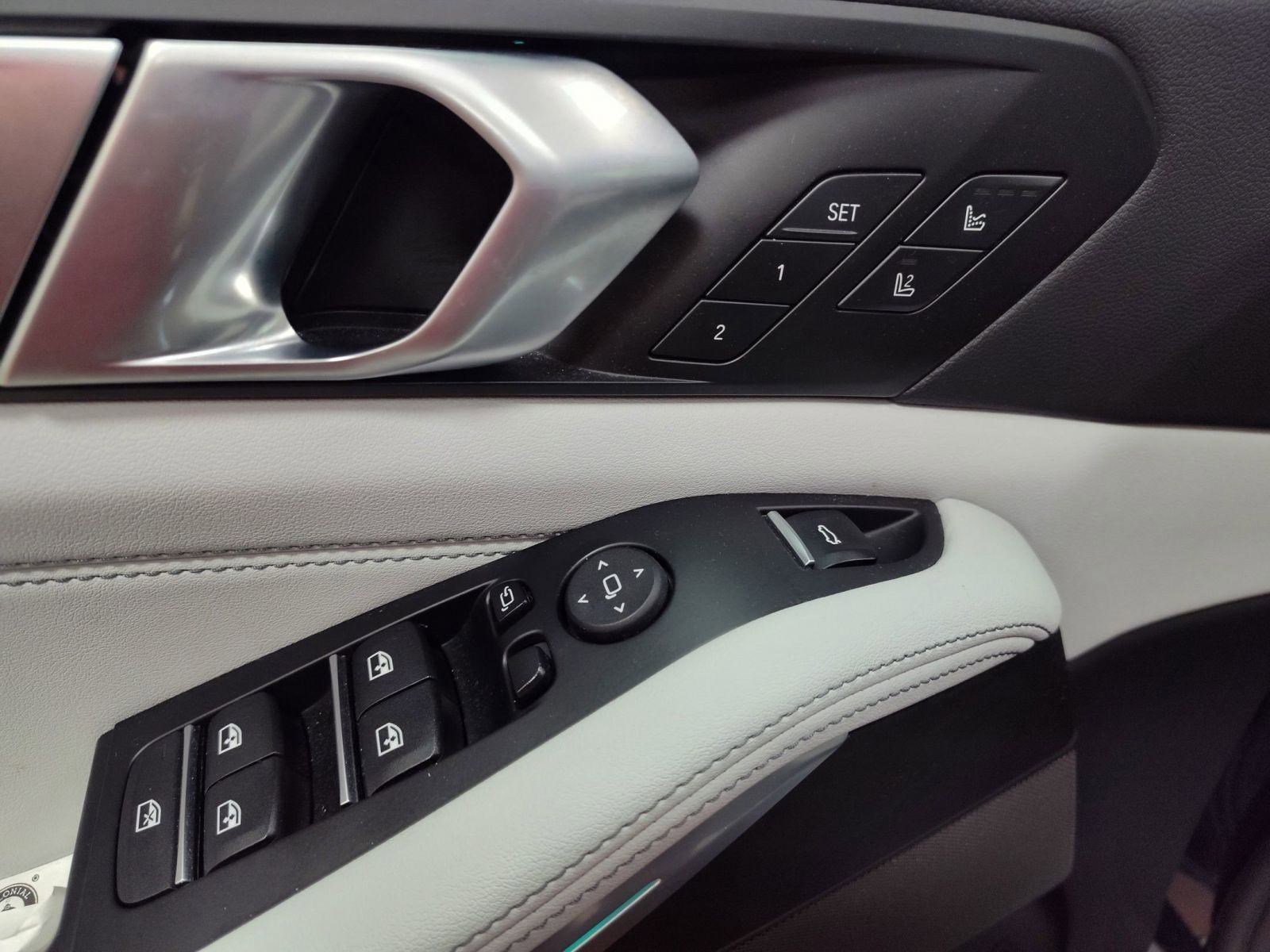 Certified 2023 BMW X5 xDrive45e w/ Executive Package image 17