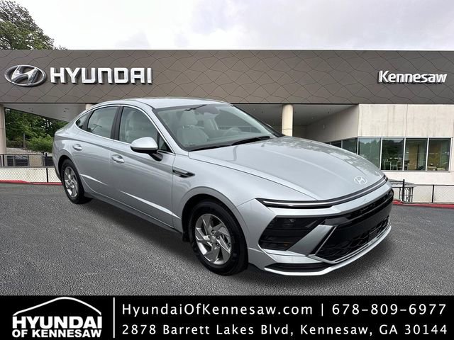 Certified 2025 Hyundai Sonata SE image 1