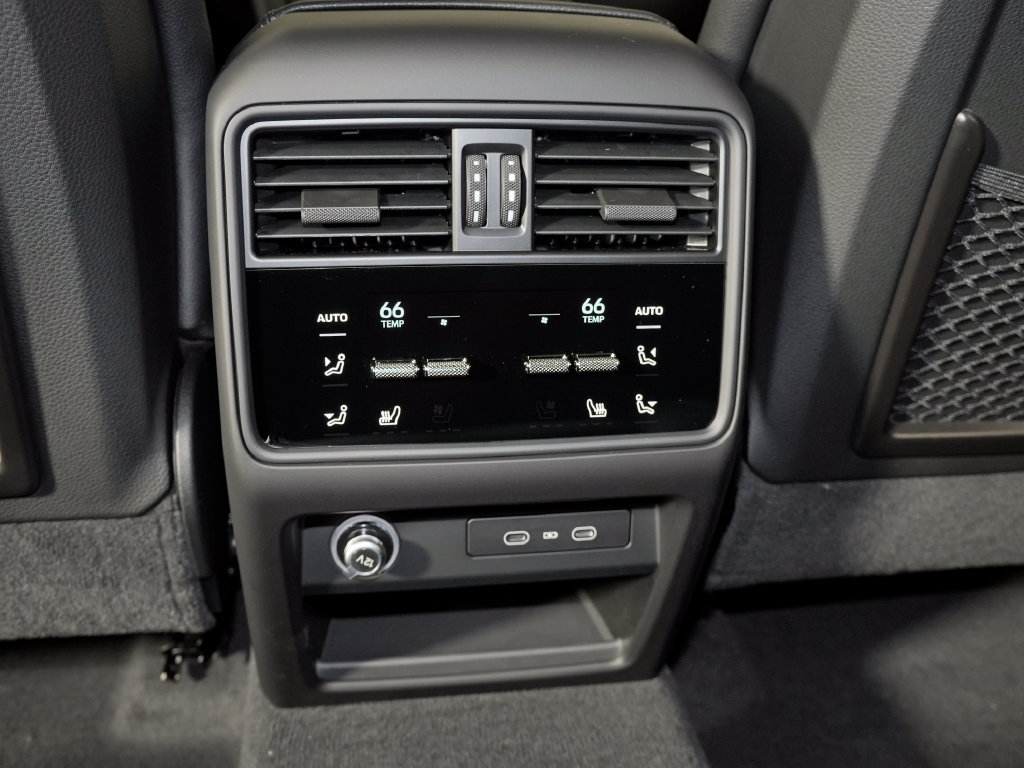 New 2026 Porsche Cayenne AWD/4WD image 34