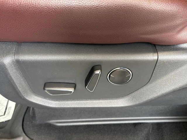 Used 2024 Ford Expedition Max Limited image 25