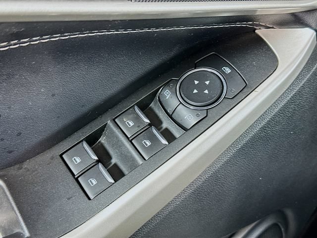 Used 2022 Ford Explorer XLT AWD/4WD image 24