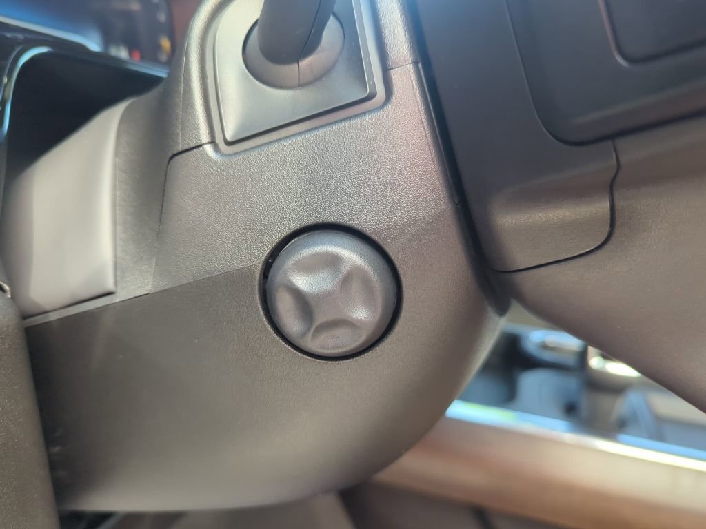 Used 2025 Chevrolet Silverado 1500 High Country w/ Z71 Off-Road Package image 33