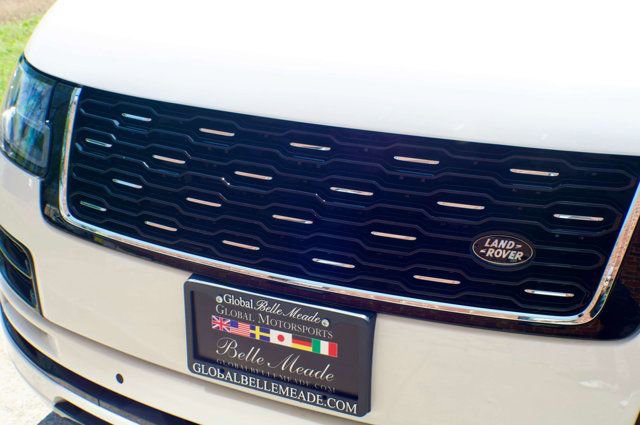 Used 2020 Land Rover Range Rover SV Autobiography Dynamic image 16