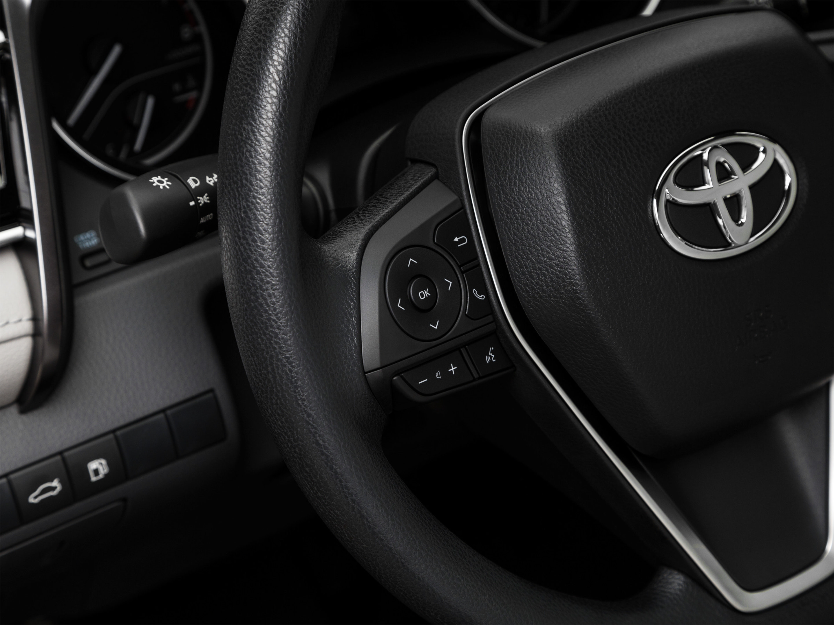 Used 2020 Toyota Camry LE w/ Convenience Package FWD image 45