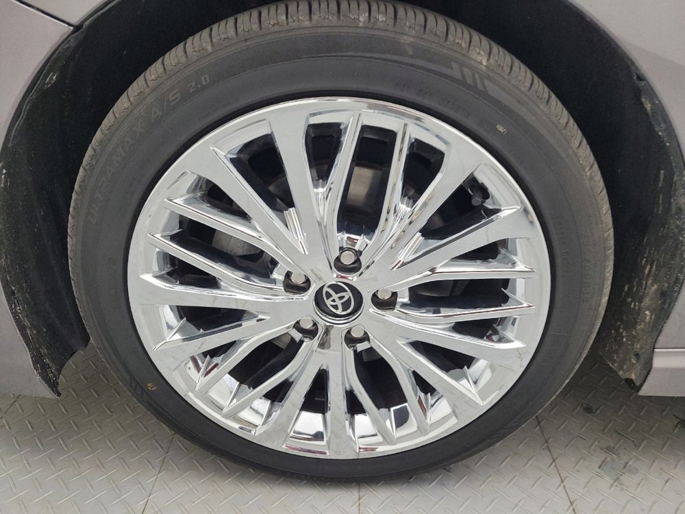 Used 2020 Toyota Camry SE image 31