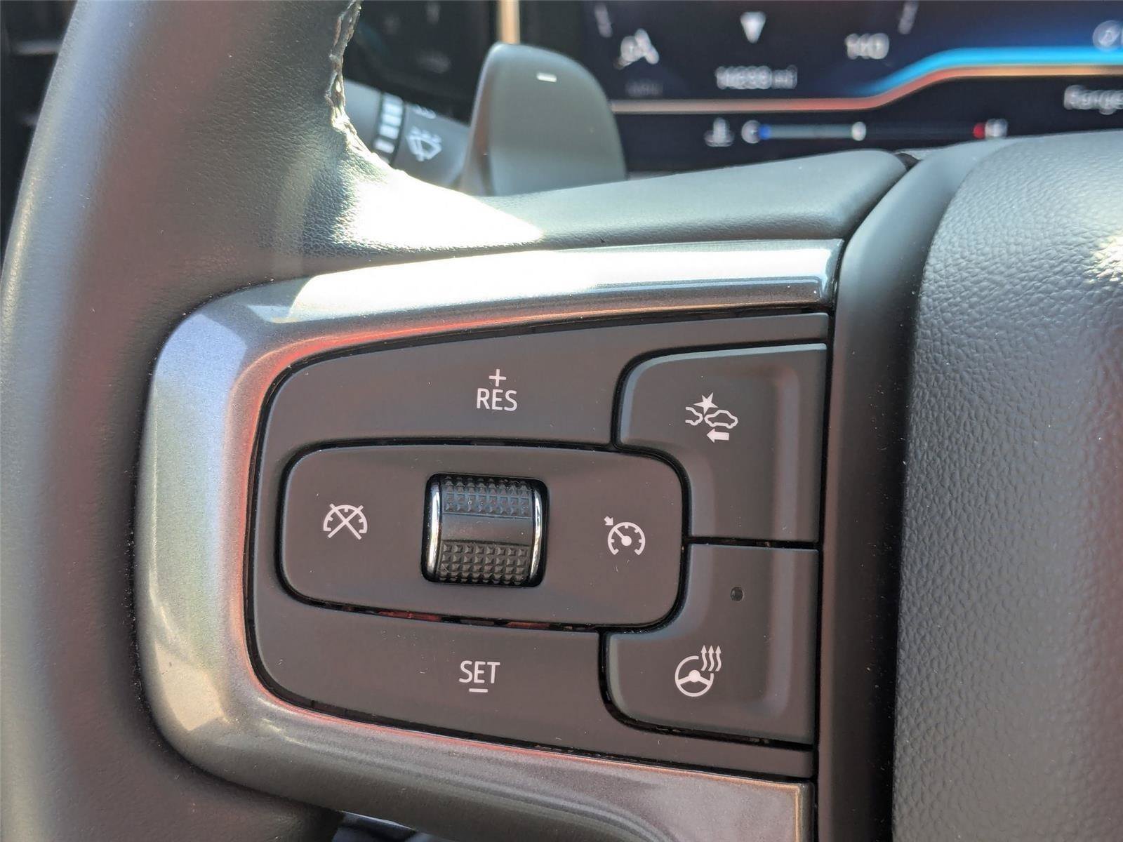 Used 2024 Chevrolet Silverado 1500 High Country w/ Technology Package AWD/4WD image 19