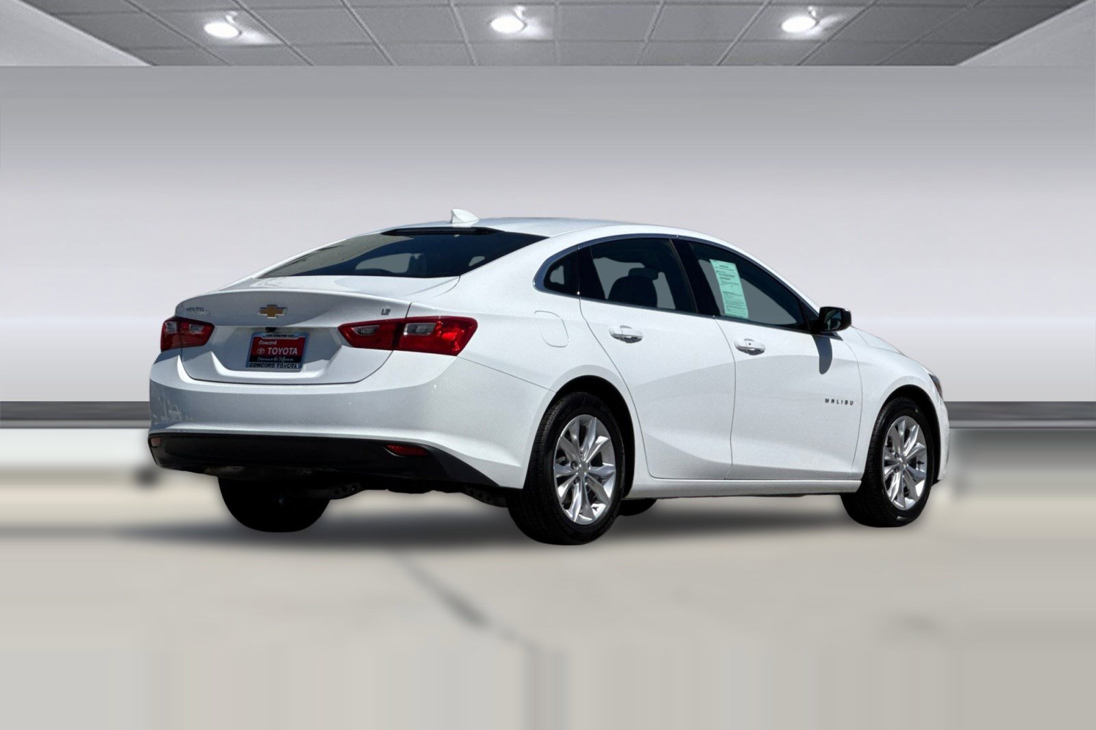 Used 2023 Chevrolet Malibu LT image 3