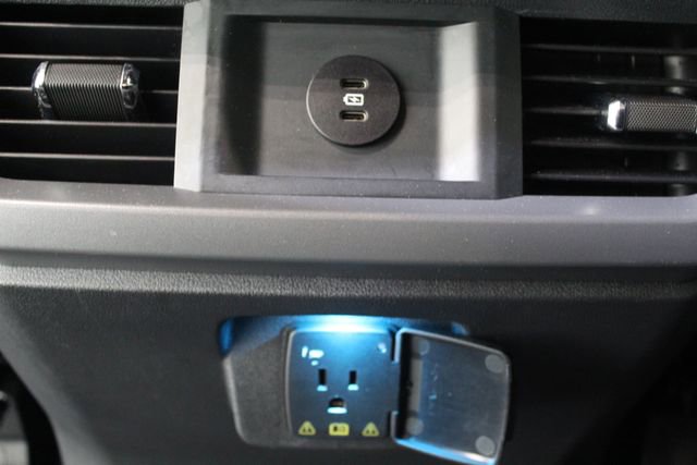 Used 2025 Ford F150 Lariat w/ Equipment Group 501A Mid image 26